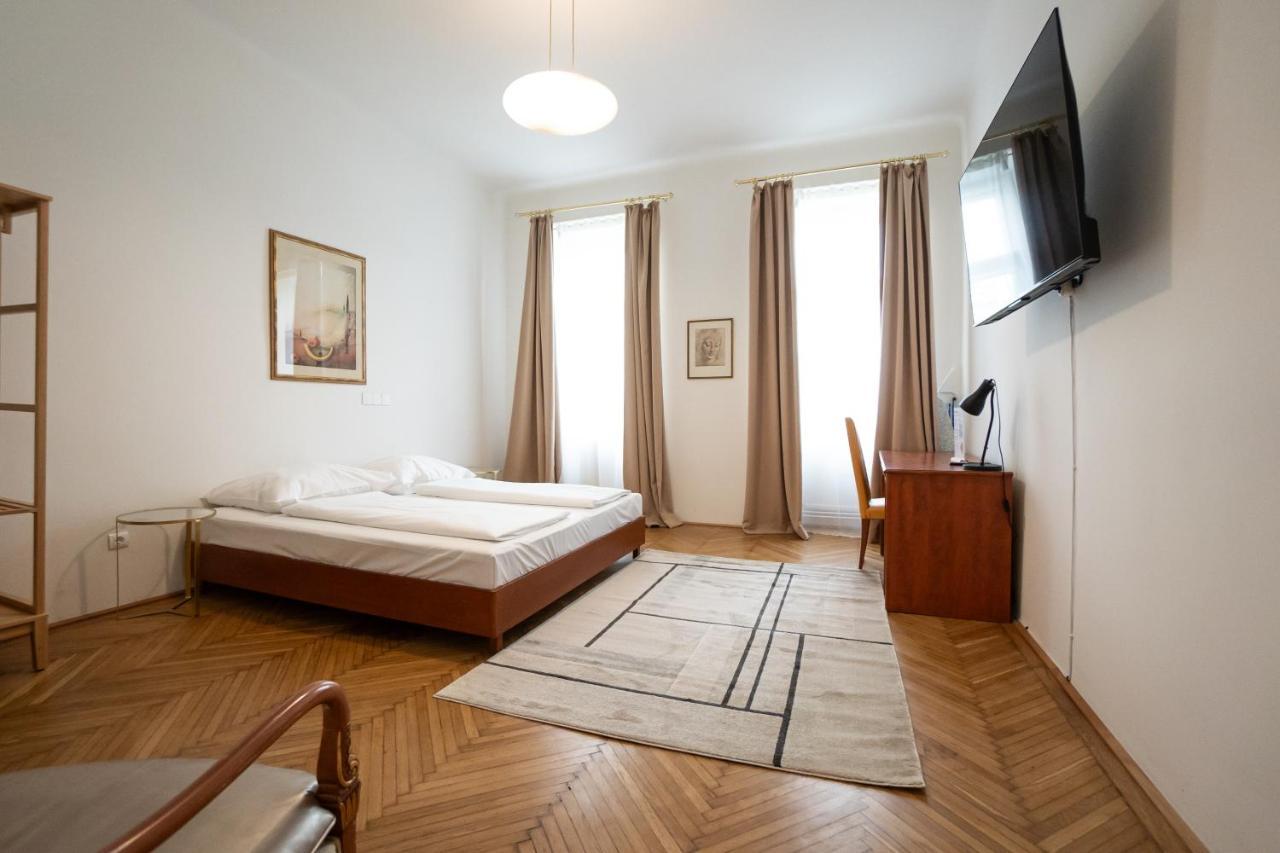 Apartment Central Spacious With A King-size Bed