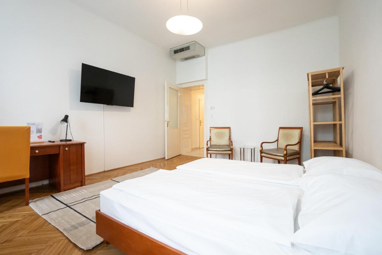 Apartment Central Spacious With A King-size Bed